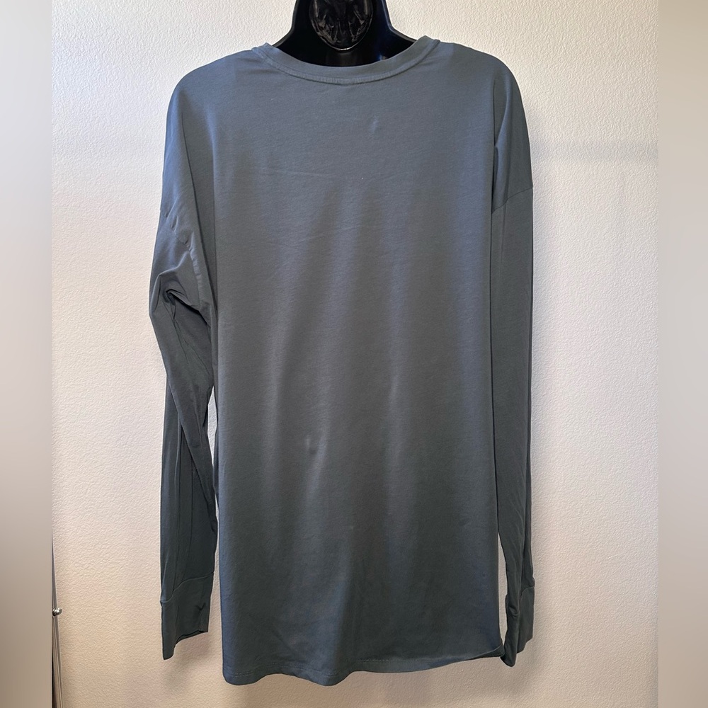 Vuori gray/blue Long Sleeve Top - Picture 5 of 5